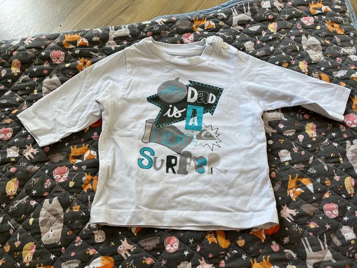 2 t-shirt QuickSilver 3mois - photo numéro 2