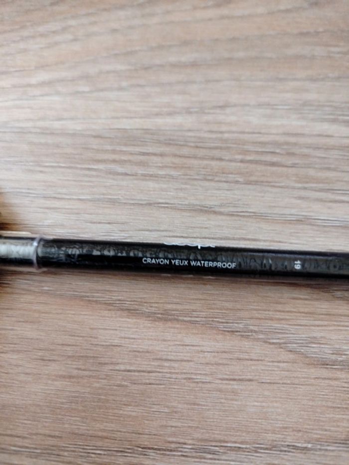 Crayon waterproof - photo numéro 3
