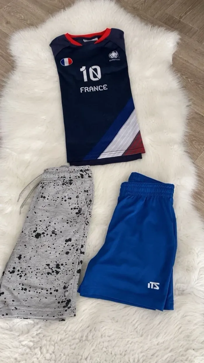 2 Short avec un t-shirt