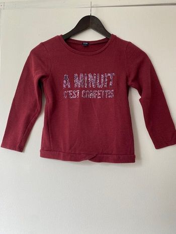 Sweat "A minuit c’est confettis"