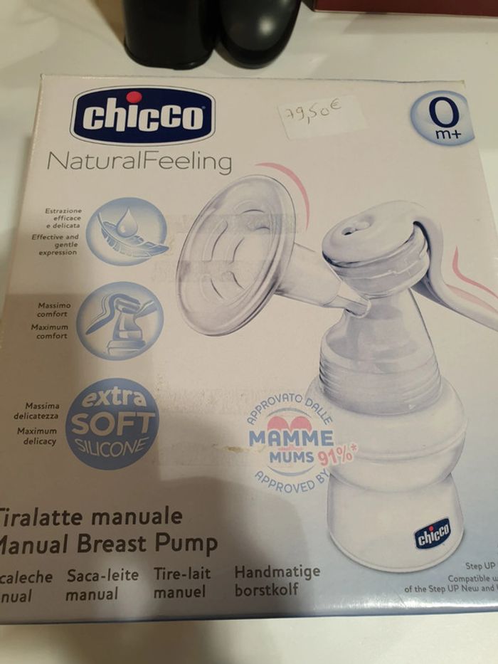 Tire lait chicco neuf