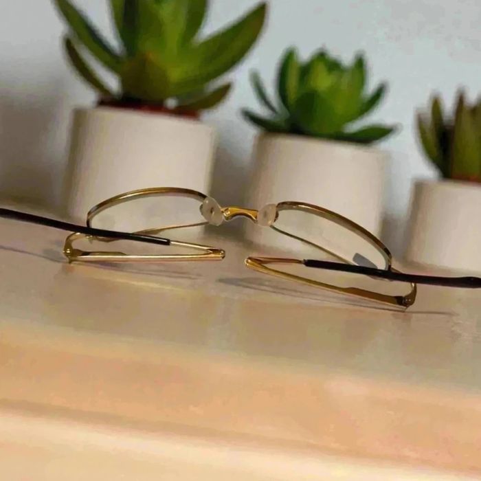 Lunettes de lecture pliantes doré avec étui +1 - photo numéro 3