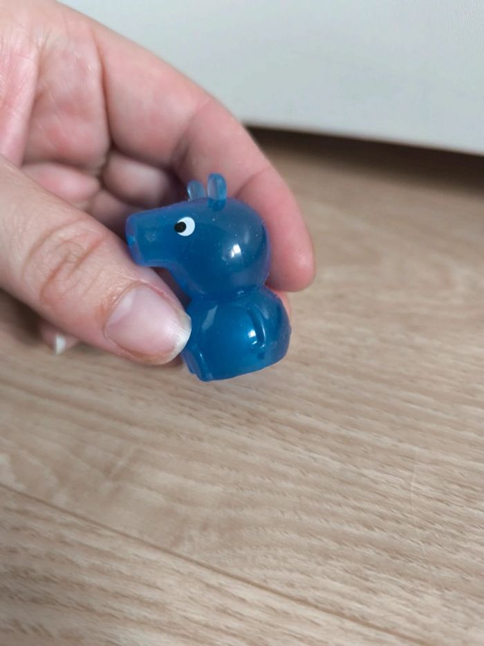 Figurine Peppa pig - photo numéro 2