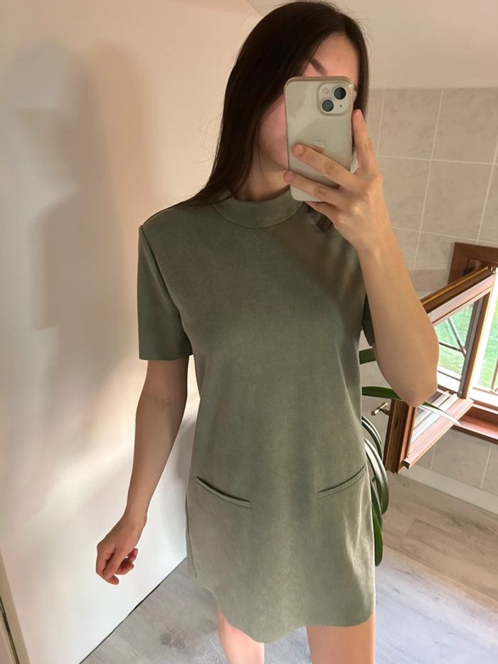 Robe manches courtes col montant douce verte Zara - photo numéro 3