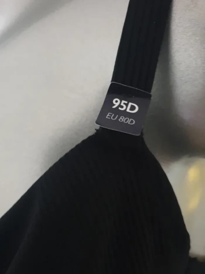 Maillot de bain noir depareillé T46/95D - photo numéro 4