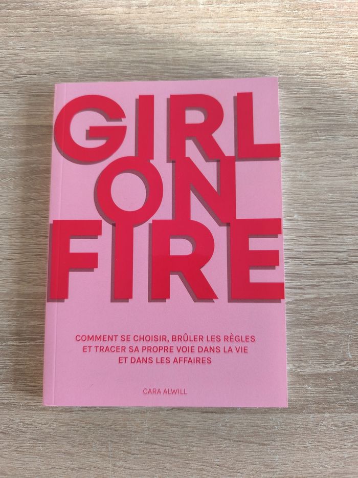 Livre girl on fire de cara alwill