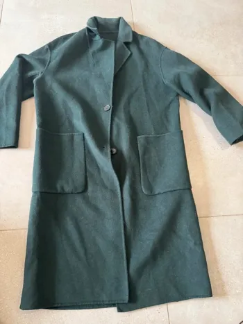 Long manteau vert Zara, taille S, bon état