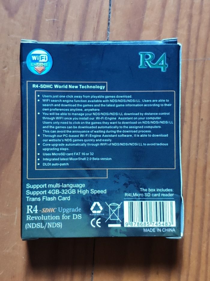 R4 SDHC NDS avec 190+  jeux - photo numéro 2