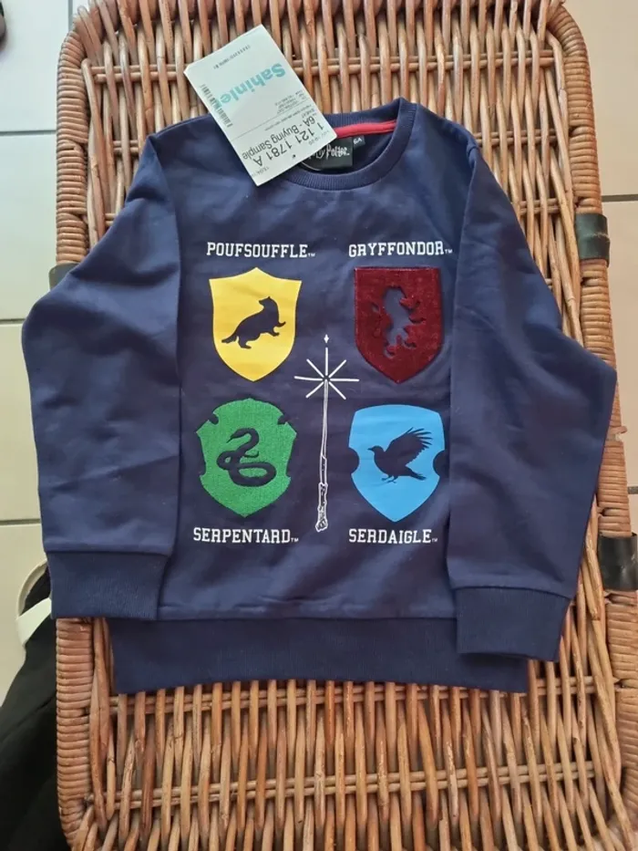 Pull harry potter neuf 6 ans