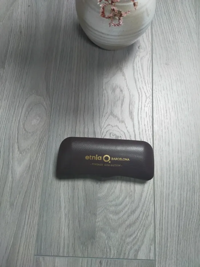 Boite à lunette marron Etnia