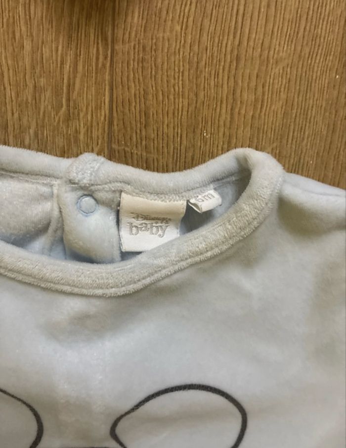 🐭 Pyjama velours Disney Baby 6 mois – Mickey bleu ciel - photo numéro 3