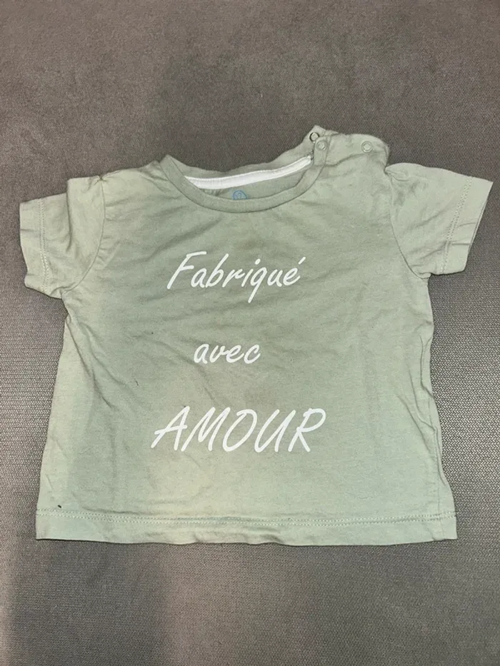 Tee shirt