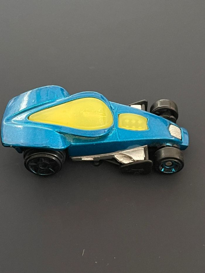 Miniature Hot Wheels 2006