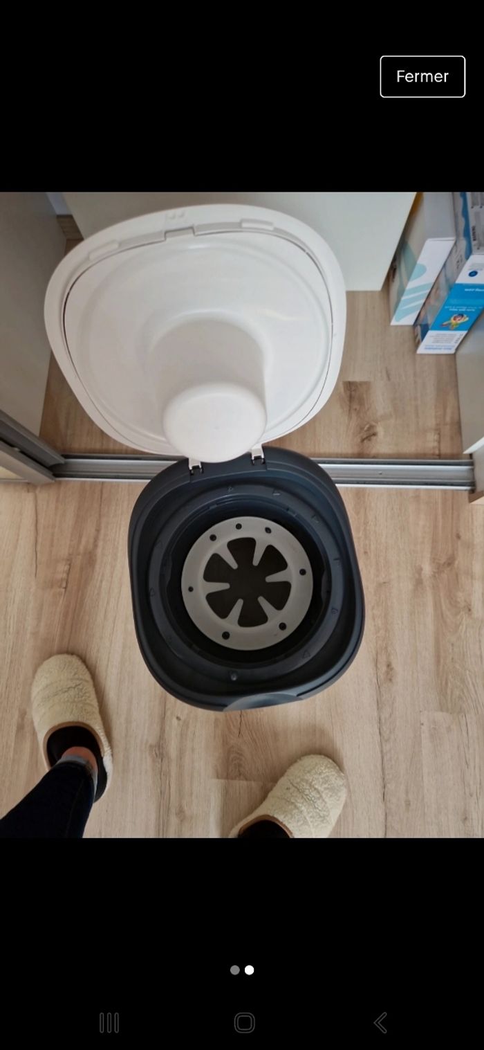 Poubelle a couche neuv