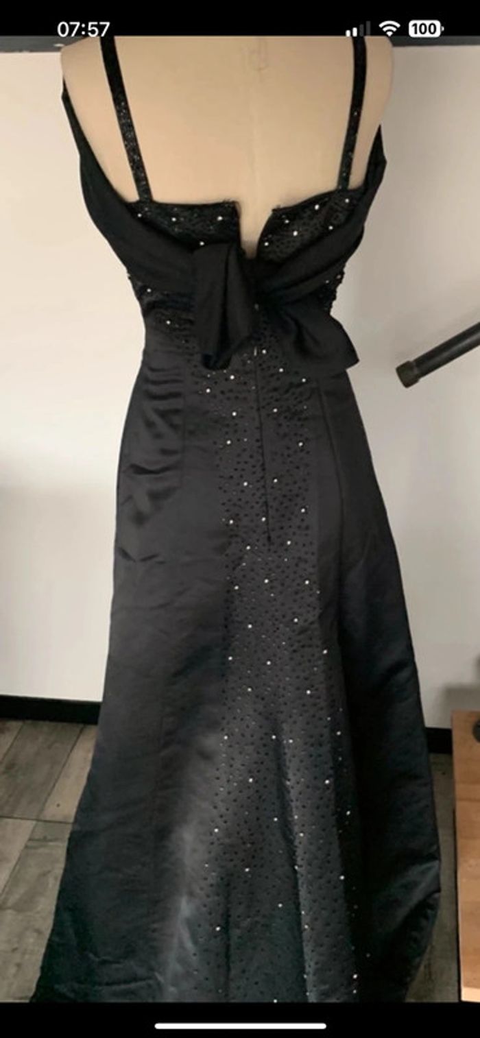 Jolie Robe de soirée - photo numéro 3
