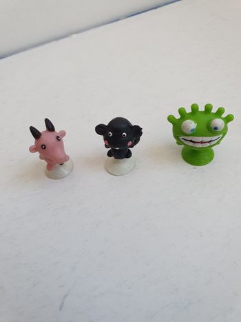 Lot de 3 monstres ventouse