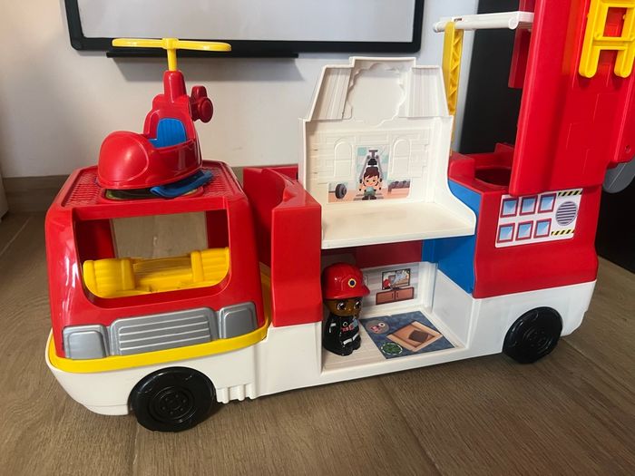 Vtech camion caserne pompier - photo numéro 6