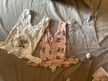 Lot de vêtement bébé