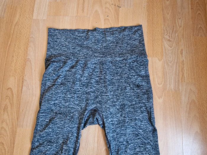 Legging Nike fitness - photo numéro 3
