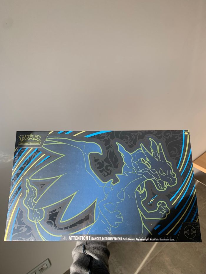 Coffret Ultra Prenium Dracaufeu