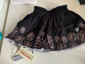 Jupe, IKKS, réversible, taille 3 ans, noir et argenté neuve