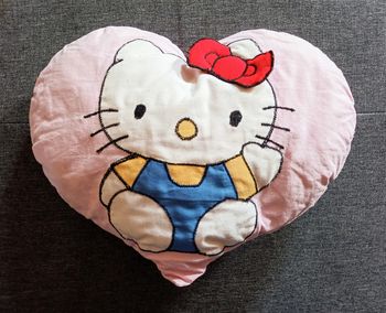 💢Coussin cœur Hello Kitty 💢