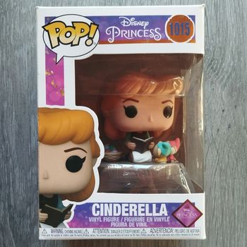 Disney Princess : Figurine Funko Pop n°1015 (Cendrillon)