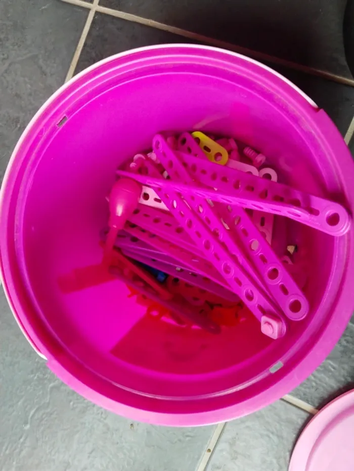 Bac/ boite de meccano fille 110 pièces - photo numéro 4