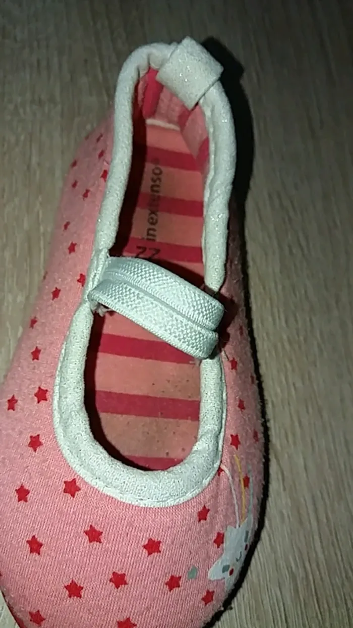 Chaussons ballerines pointure 22 - photo numéro 2