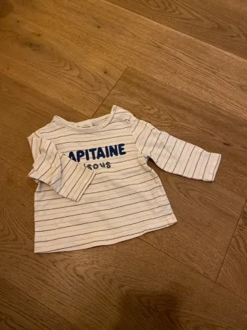 TEE shirt