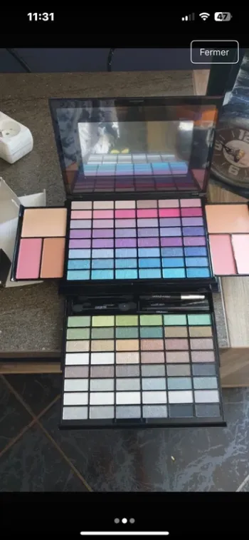 2 boîte de maquillage