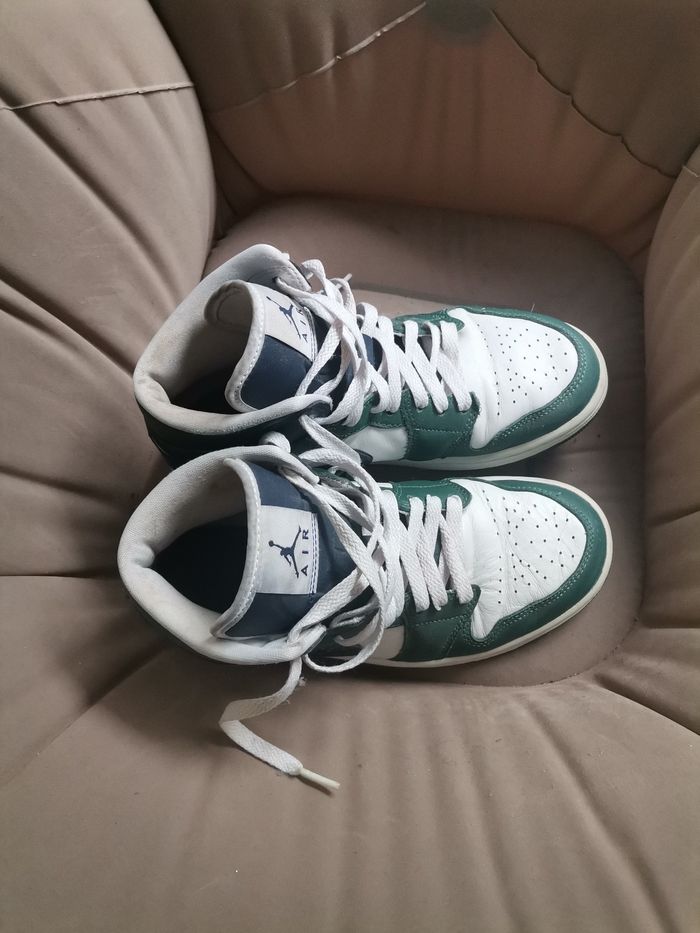 👟 Air Jordan montantes – 38,5 👟 - photo numéro 2