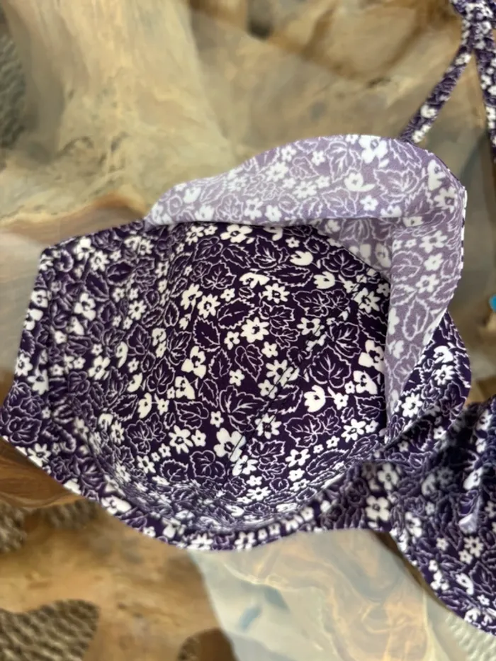 Haut de Maillot de bain Maison Lejaby violet fleurs blanc 85D volants - photo numéro 3