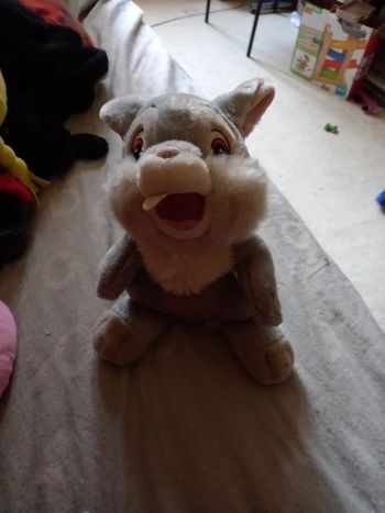 Pampan disney 27cm autre que mondial de préférence