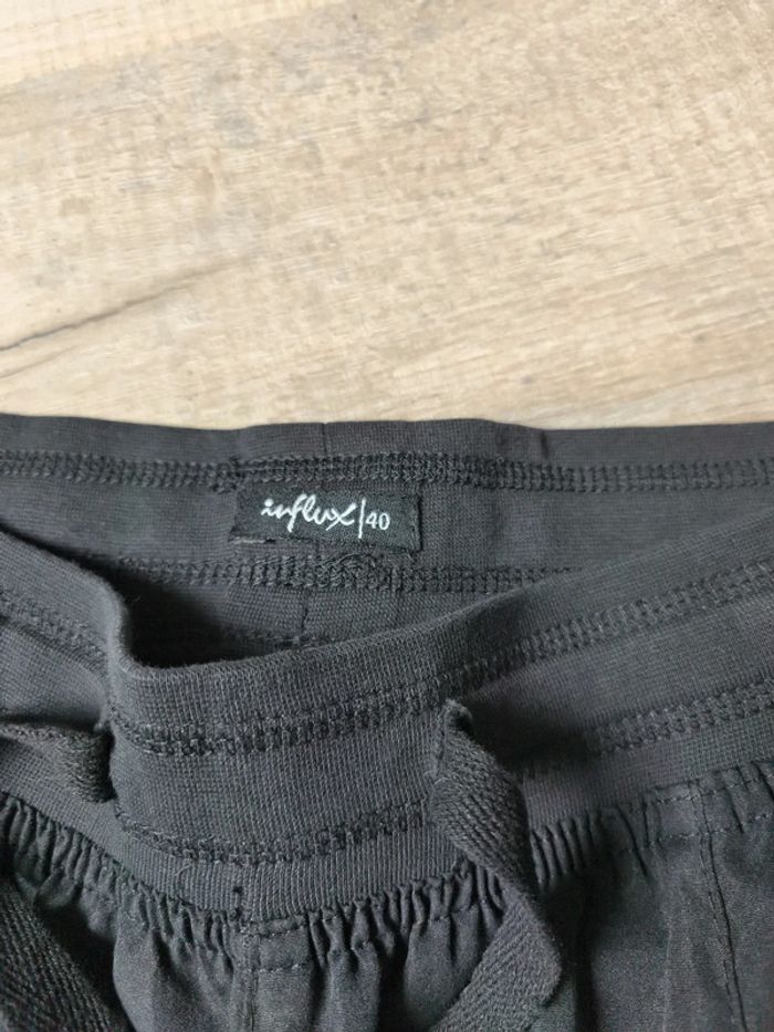 Pantacourt noir taille 40 - photo numéro 3
