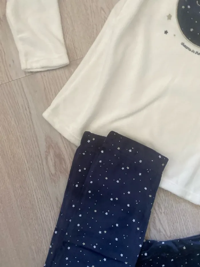 Pyjama en velours taille 8 ans Okaïdi Neuf - photo numéro 3