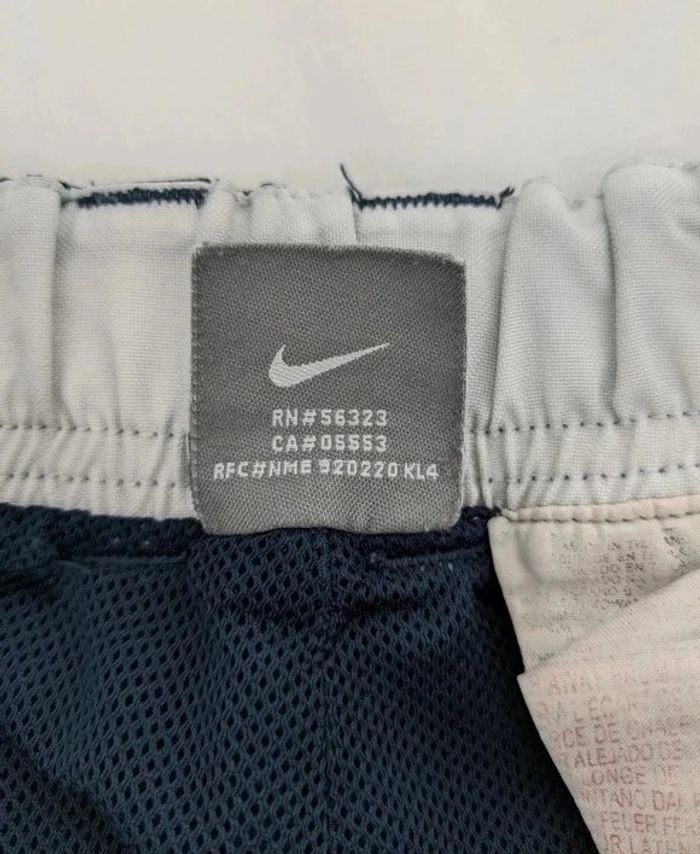 Pantalon marine Nike - logo brodé - taille 44 - photo numéro 5