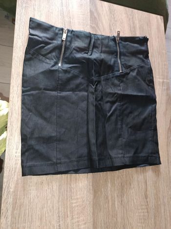 Jupe Jennyfer taille m