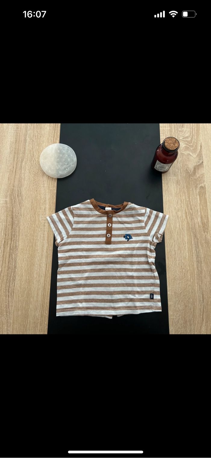 Lot de 7 tee-shirts et 1 salopette - photo numéro 9