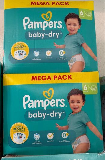 Lot 2 mega pack couches Pampers T6