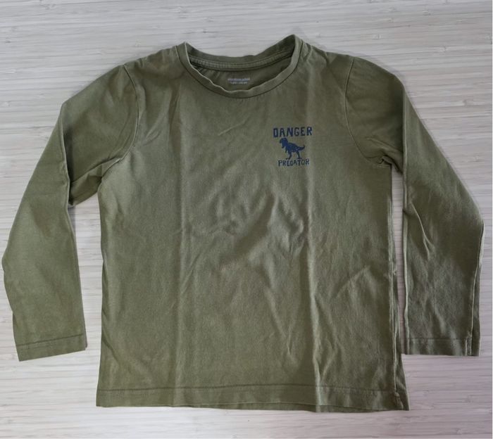 Lot t-shirts manches longues 8ans - photo numéro 6