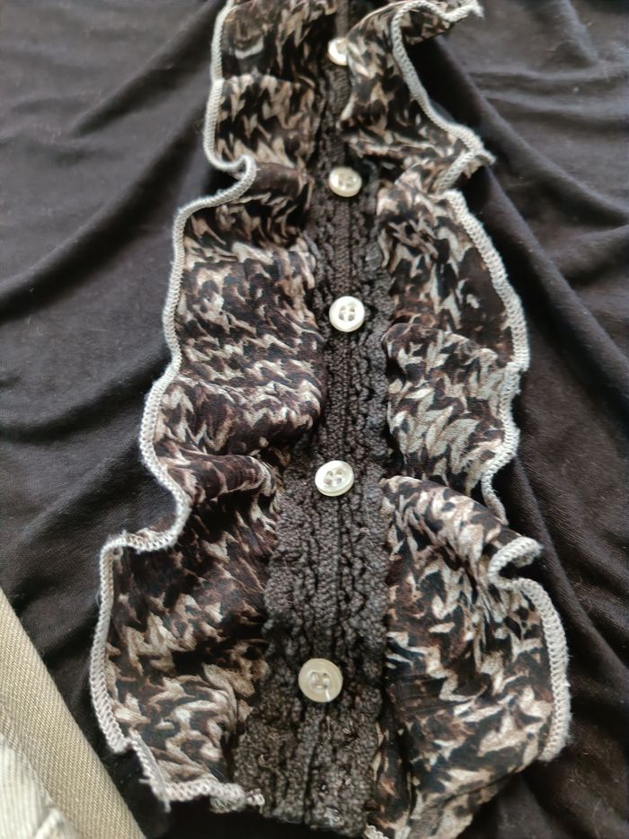 Lot pantalon (Mango) et t-shirt manche longue - photo numéro 2