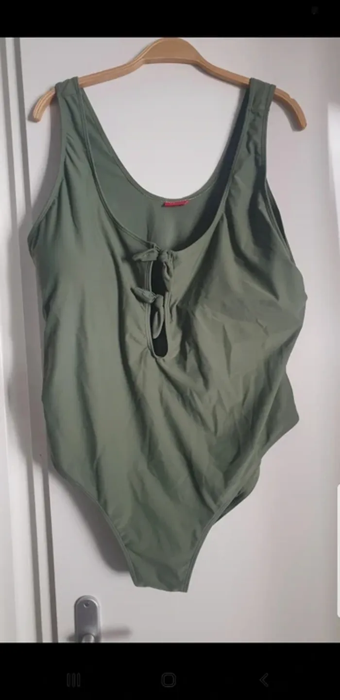 Maillot de bain femme une pièce taille 56