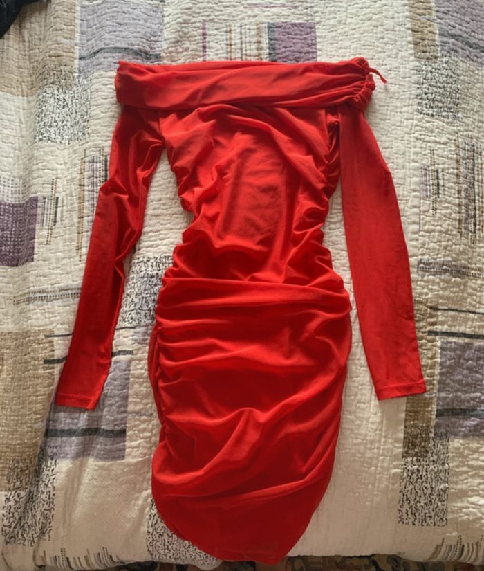 robe rouge - photo numéro 2