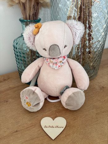 Peluche Iris le koala musicale 