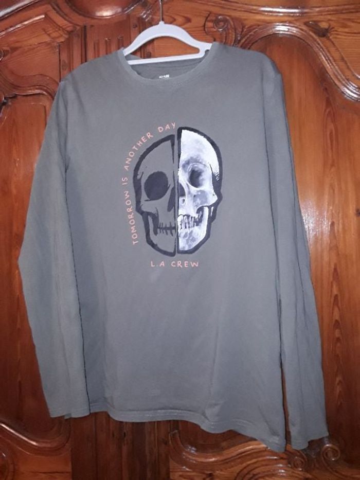 T shirt adolescent ml taille M 18 ans kiabi