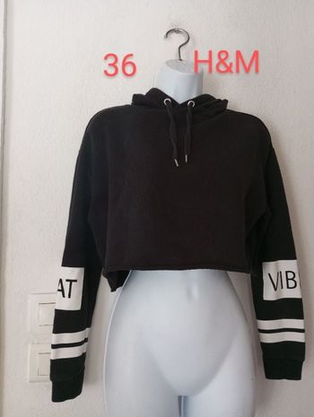 Sweat court à capuche femme 36