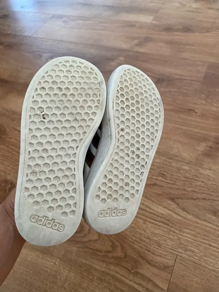 Baskets adidas 28 - photo numéro 5