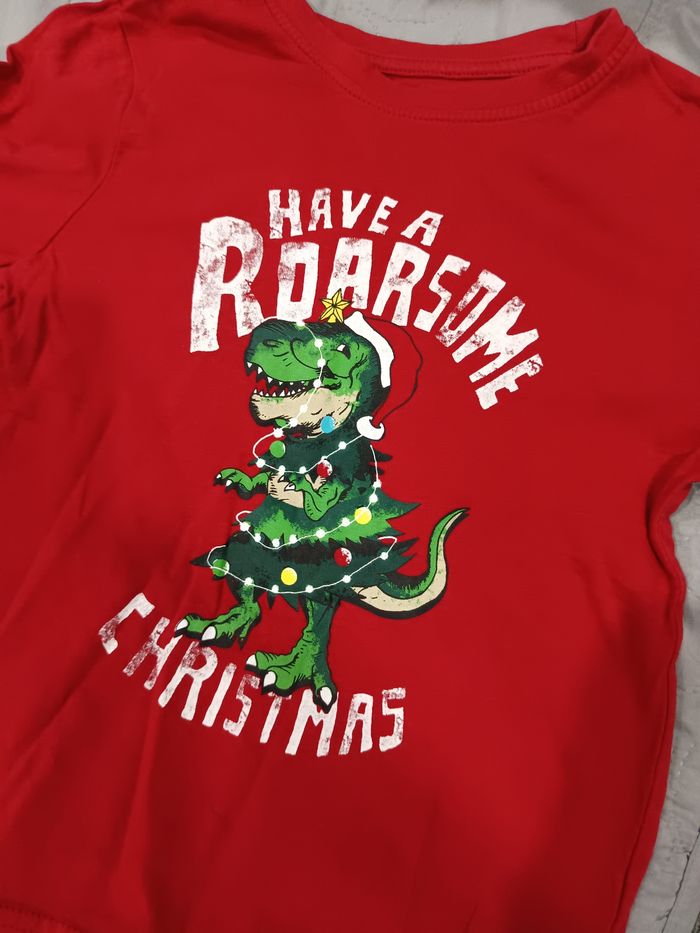 Pull de Noël Primark dinosaure 4/5ans 110cm - photo numéro 2