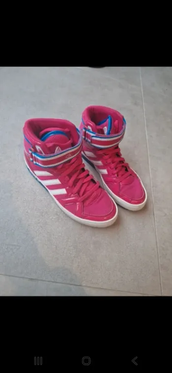 Basket adidas fushia taille 40.5 tres bon etat